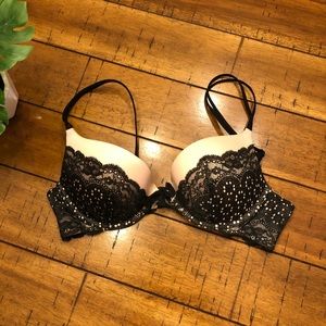 Victoria’s Secret Very Sexy Push Up Bra